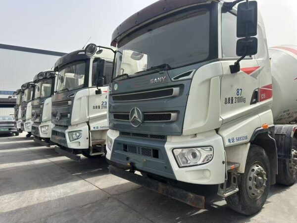 2023 Sany 12-cubic concrete mixer truck - Image 4