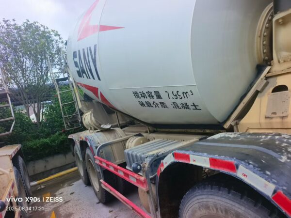 2021 Sany 12-cylinder concrete mixer truck - Image 6
