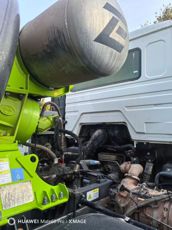 2022 ZOOMLION 12-ton Hovwau mixer truck - Image 9
