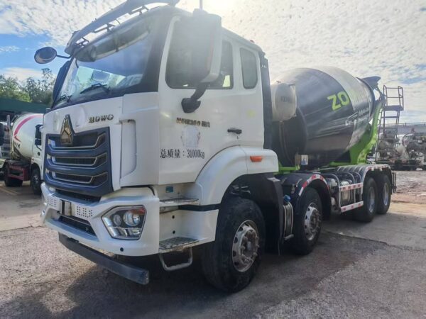2022 ZOOMLION 12-ton Hovwau mixer truck - Image 2