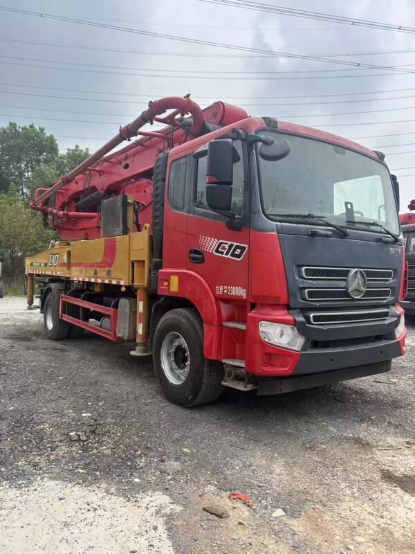 2021 Sany 39-meter concrete pump truck