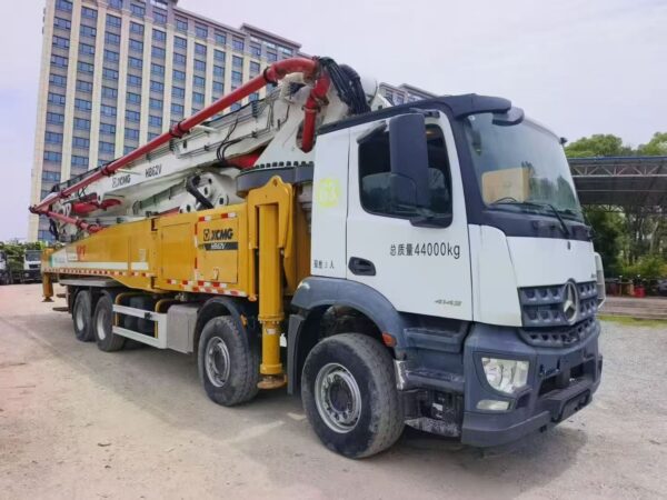 2021 XCMG 58-meter concrete pump truck - Image 2