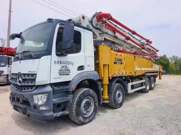 2021 XCMG 58-meter concrete pump truck
